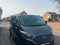 Gebraucht Ford Tourneo Titanium 185 PS (136 kW) 2019 Grau Van / Kleinbus