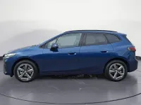 Gebraucht BMW 220 Active Tourer 170 PS (125 kW) 2025 Blau Van / Kleinbus