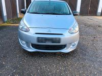 Gebraucht Mitsubishi Space Star 71 PS (52 kW) 2013 Silber Kleinwagen