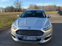 Gebraucht Ford Mondeo 180 PS (132 kW) 2015 Silber Kombi