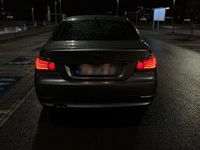 Gebraucht BMW 523 190 PS (139 kW) 2007 Grau Limousine