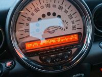 Gebraucht Mini Cooper 90 PS (66 kW) 2011 Rot Kleinwagen