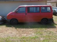Gebraucht VW T4 102 PS (75 kW) 2000 Rot Van
