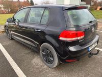 Gebraucht VW Golf VI 105 PS (77 kW) 2011 Schwarz Kleinwagen