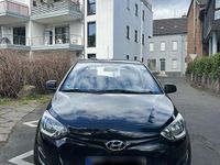 Gebraucht Hyundai i20 Classic 86 PS (63 kW) 2014 Schwarz Kleinwagen