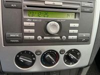 Gebraucht Ford Focus Trend 101 PS (74 kW) 2006 Grau Kombi