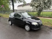 Gebraucht VW Fox Basis 54 PS (39 kW) 2010 Schwarz Kleinwagen