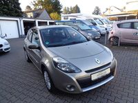 Gebraucht Renault Clio III 75 PS (55 kW) 2010 Gold Kleinwagen