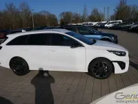 Neu Kia Ceed Sportswagon GT-Line 140 PS (102 kW) 2026 Deluxeweiss metallic Kombi