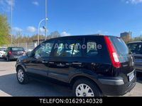 Gebraucht Ford Fusion Ambiente 80 PS (58 kW) 2011 Schwarz Kleinwagen