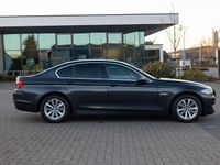 Gebraucht BMW 528 Sport Line 258 PS (189 kW) 2011 Grau Limousine