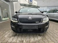 gebraucht Skoda Octavia Combi RS 4x4 2.0TDI DSG LED*NAVI*AHK*19-Zoll