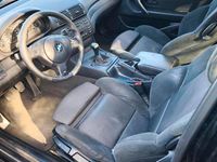 Gebraucht BMW 318 143 PS (105 kW) 2001 Schwarz Kleinwagen