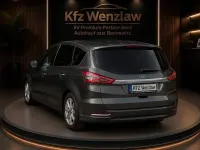 Gebraucht Ford S-MAX Titanium 160 PS (117 kW) 2018 Grau Van / Kleinbus