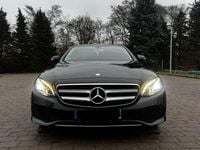 Gebraucht Mercedes E220 194 PS (142 kW) 2016 Schwarz Limousine