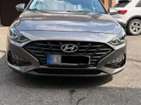 Gebraucht Hyundai i30 Pure 110 PS (80 kW) 2021 Braun Limousine