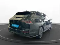 Second-hand VW Golf VIII R-line 150 CP (110 kW) 2025 Negru Break