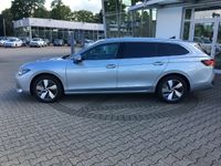 Gebraucht VW Passat 150 PS (110 kW) 2024 Andere farbe Kombi