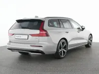 Gebraucht Volvo V60 Plus 455 PS (334 kW) 2024 Silber Kombi