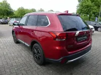 Gebraucht Mitsubishi Outlander Edition 150 PS (110 kW) 2018 Rot SUV