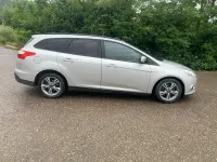 Gebraucht Ford Focus 115 PS (84 kW) 2014 Silber Kombi