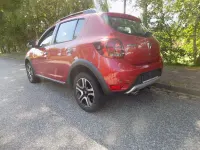 Gebraucht Dacia Sandero Celebration 90 PS (66 kW) 2018 Rot SUV