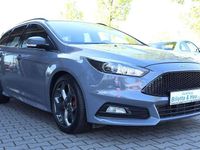 Usata Ford Focus ST 250 CV (183 kW) 2017 Grigio Station wagon
