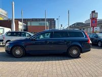 Gebraucht Volvo V70 Summum 215 PS (158 kW) 2012 Blau Kombi