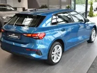 Gebraucht Audi A3 Sport 116 PS (85 kW) 2021 Blau Limousine