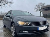 Gebraucht VW Passat Comfortline 150 PS (110 kW) 2017 Grau Kombi