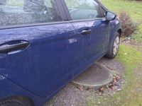 Gebraucht Ford Fiesta Trend 60 PS (44 kW) 2015 Limousine