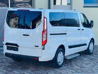 Gebraucht Ford Tourneo Custom 105 PS (77 kW) 2020 Frostweiß Van