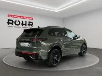 Gebraucht VW Tiguan R-line 193 PS (141 kW) 2025 Cipressinogrün metallic SUV