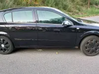 Gebraucht Opel Astra 116 PS (85 kW) 2009 Schwarz Limousine