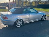 Gebraucht BMW 320 Cabriolet M Sport 170 PS (125 kW) 2001 Silber Cabrio