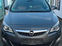 Gebraucht Opel Astra Innovation 179 PS (131 kW) 2012 Grau Kombi