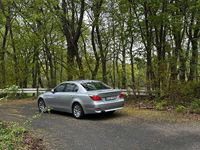 Gebraucht BMW 523 177 PS (130 kW) 2006 Silber Limousine