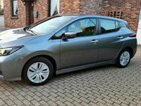 Gebraucht Nissan Leaf 89 kW (122 PS) 2022 Grau Kleinwagen
