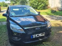 Gebraucht Ford Focus Viva 101 PS (74 kW) 2010 Schwarz Kleinwagen