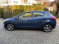 Gebraucht Hyundai i30 101 PS (74 kW) 2016 Blau Limousine