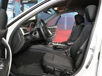 Gebraucht BMW 320 184 PS (135 kW) 2018 Weiß Limousine