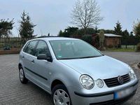 Gebraucht VW Polo 64 PS (47 kW) 2002 Silber Kleinwagen