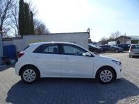 Gebraucht Kia Rio Edition 7 84 PS (61 kW) 2017 (ud) schneeweiss Kleinwagen