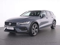 Gebraucht Volvo V60 CC Plus 197 PS (144 kW) 2023 Andere farbe Kombi