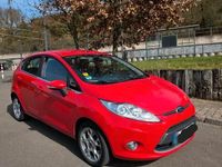 Gebraucht Ford Fiesta Titanium 95 PS (69 kW) 2012 Rot Kleinwagen