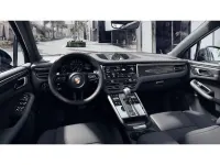 Gebraucht Porsche Macan 265 PS (194 kW) 2021 Tiefschwarz SUV