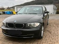 Gebraucht BMW 116 122 PS (89 kW) 2009 Schwarz Kleinwagen