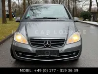Gebraucht Mercedes A180 116 PS (85 kW) 2010 Grau Limousine