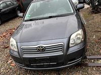 Gebraucht Toyota Avensis 129 PS (94 kW) 2006 Violet Kombi