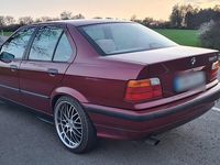 Second-hand BMW 320 150 CP (110 kW) 1996 Roșu Berlinǎ